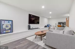 2117 Clymer St, Philadelphia, PA 19146 - Photo 4