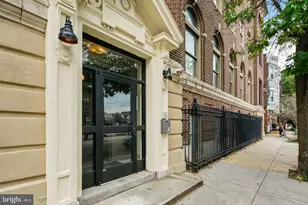 427 Monroe St, Philadelphia, PA 19146 - Photo 8