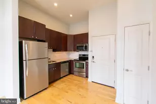 427 Monroe St, Philadelphia, PA 19146 - Photo 10