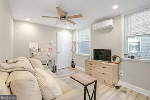 752 S 9th St, Philadelphia, PA 19147 - Photo 4