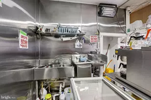 5977 Ogontz Ave, Philadelphia, PA 19141 - Photo 14