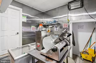 5977 Ogontz Ave, Philadelphia, PA 19141 - Photo 18