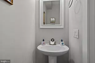 2323 Federal St, Philadelphia, PA 19146 - Photo 12