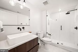 1723 Francis St, Philadelphia, PA 19130 - Photo 16