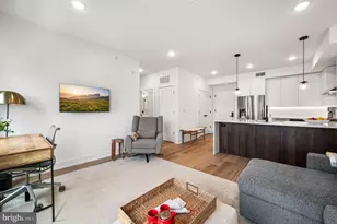 1723 Francis St, Philadelphia, PA 19130 - Photo 4