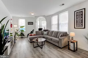 4001 Cresson St, Philadelphia, PA 19127 - Photo 2