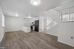 8410 Lyons Pl, Philadelphia, PA 19153 - Photo 8