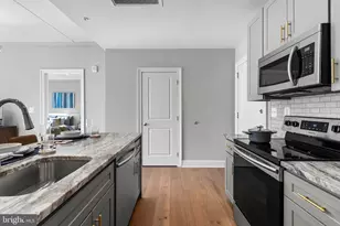 60 N 23rd St, Philadelphia, PA 19103 - Photo 14