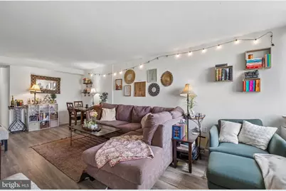 604 S Washington Square #1006, Philadelphia, PA 19106 - Photo 2