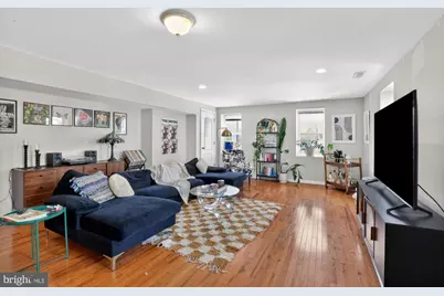 1127 E Susquehanna Avenue #2, Philadelphia, PA 19125 - Photo 4