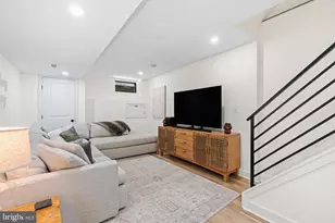 2231 Earp St, Philadelphia, PA 19146 - Photo 6