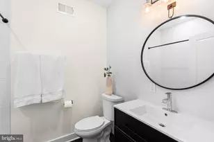 2231 Earp St, Philadelphia, PA 19146 - Photo 10