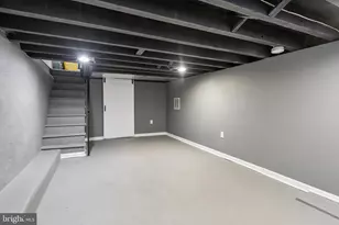 1612 S LeCount St, Philadelphia, PA 19145 - Photo 12