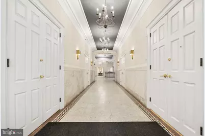 1811 Chestnut Street #UNIT 404, Philadelphia, PA 19103 - Photo 2