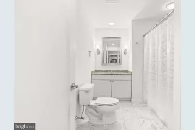 1811 Chestnut Street #UNIT 404, Philadelphia, PA 19103 - Photo 10