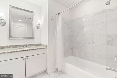 1811 Chestnut Street #UNIT 404, Philadelphia, PA 19103 - Photo 12