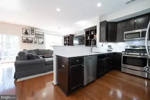 4414 Riverview Ln, Philadelphia, PA 19129 - Photo 6