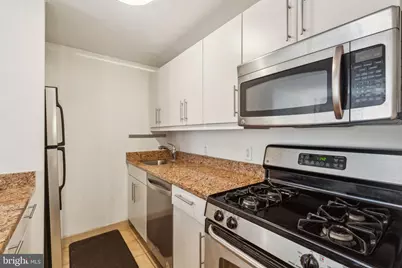 219 S 18th Street #1422, Philadelphia, PA 19103 - Photo 10