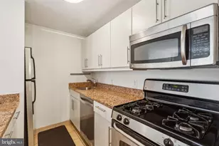 219 S 18th St, Philadelphia, PA 19103 - Photo 10