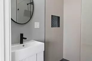 537 Titan St, Philadelphia, PA 19147 - Photo 18