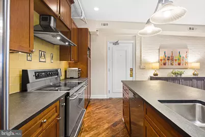 313-315 N 3rd Street #5B, Philadelphia, PA 19106 - Photo 4