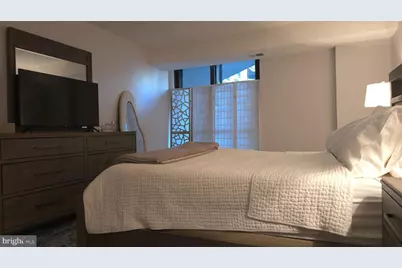 1420 Locust Street #9N, Philadelphia, PA 19102 - Photo 16