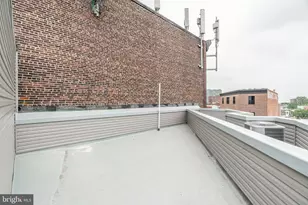 421 N 39th St, Philadelphia, PA 19104 - Photo 32