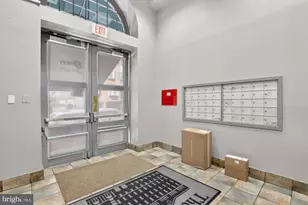 825 N 29th St, Philadelphia, PA 19130 - Photo 24