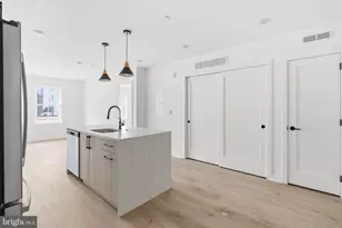 208 Vine St, Philadelphia, PA 19106 - Photo 8