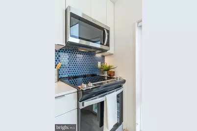 1131 N Front Street #302, Philadelphia, PA 19123 - Photo 10