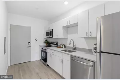 915 N Broad Street #309, Philadelphia, PA 19123 - Photo 2