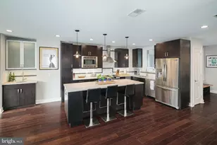 1910 Spring Garden St, Philadelphia, PA 19130 - Photo 4