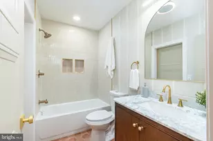 814 Mountain St, Philadelphia, PA 19148 - Photo 22