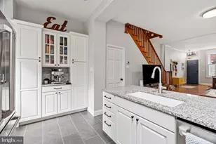 2944 Ogden St, Philadelphia, PA 19130 - Photo 12