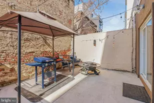 2658 Martha St, Philadelphia, PA 19125 - Photo 12