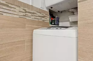 1021 Clinton St, Philadelphia, PA 19107 - Photo 12