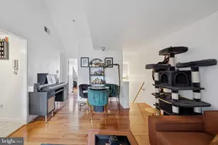 1021 Clinton St, Philadelphia, PA 19107 - Photo 10