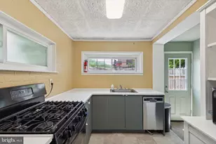 2651 Martha St, Philadelphia, PA 19125 - Photo 10