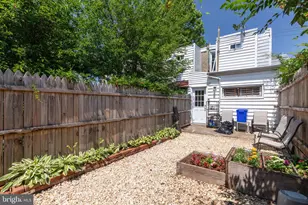 2651 Martha St, Philadelphia, PA 19125 - Photo 14