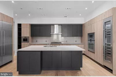 724 Chestnut Street #201, Philadelphia, PA 19106 - Photo 1