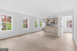 208 Vine St, Philadelphia, PA 19106 - Photo 1