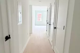 208 Vine St, Philadelphia, PA 19106 - Photo 4