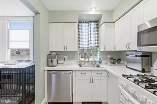 2905 Knorr St, Philadelphia, PA 19149 - Photo 8