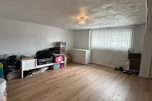 830 Pne Hl Rd, Philadelphia, PA 19115 - Photo 36