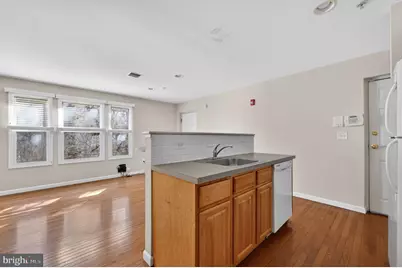 1521 N 15th Street #6, Philadelphia, PA 19121 - Photo 8