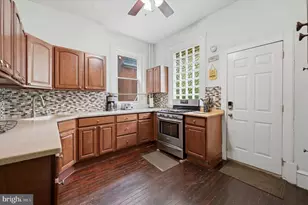 913 S Farragut Terrace, Philadelphia, PA 19143 - Photo 8