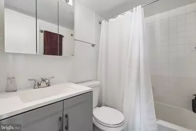 220 Locust Street #28DS, Philadelphia, PA 19106 - Photo 6