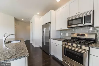 600 S 24th Street #210, Philadelphia, PA 19146 - Photo 2