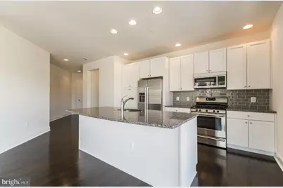 600 S 24th Street #210, Philadelphia, PA 19146 - Photo 4