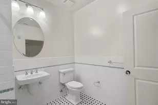 1516 Spruce St, Philadelphia, PA 19102 - Photo 2